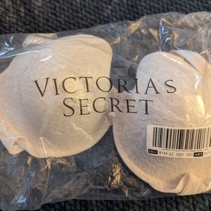 Victoria's Secret everywhere T-shirt bra 38DD